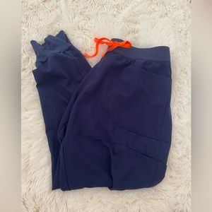 Figs- Navy- nepal jogger scrub